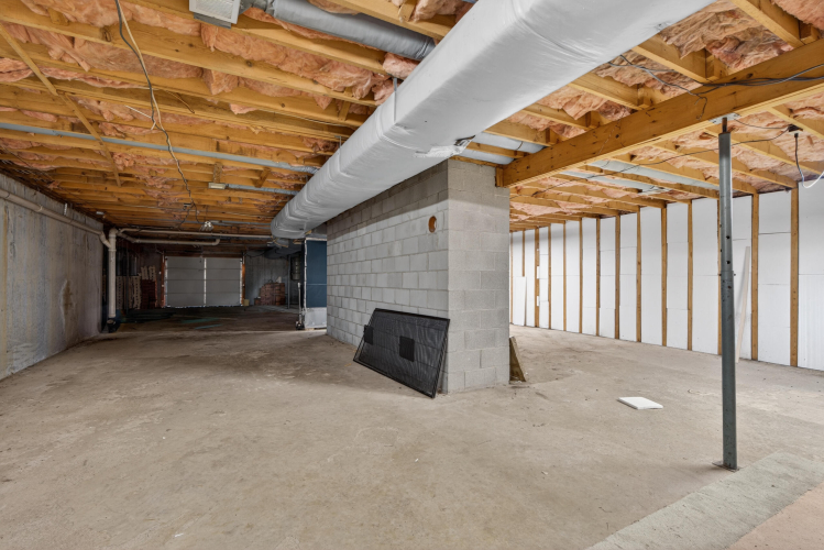 Listing Image 47