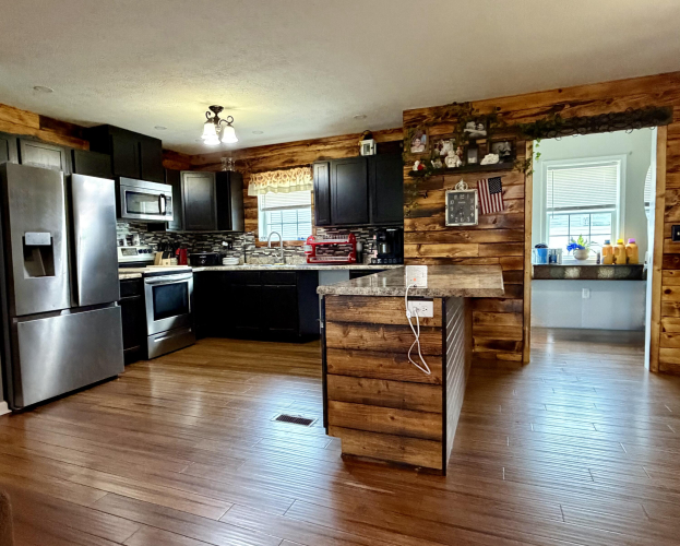 Listing Image 8
