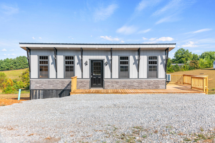 Listing Image 5