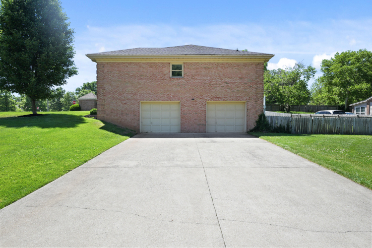 Listing Image 43
