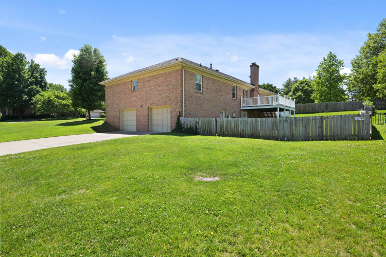 Listing Image 44