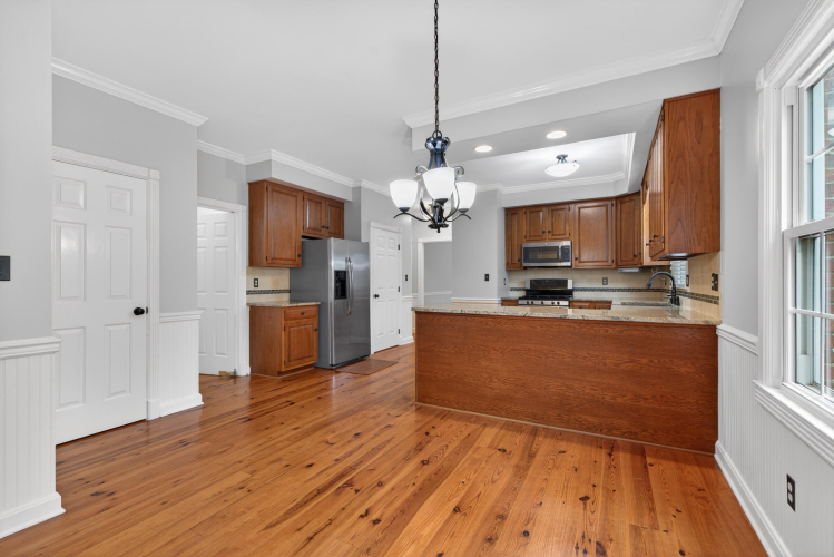 Listing Image 16