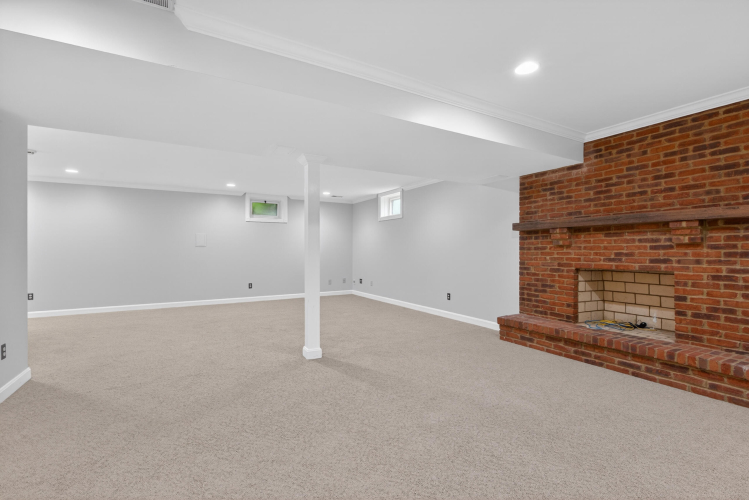 Listing Image 37