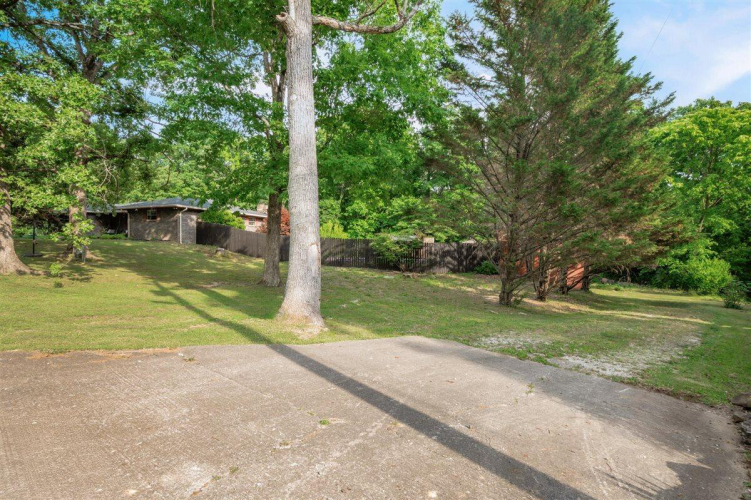 Listing Image 52