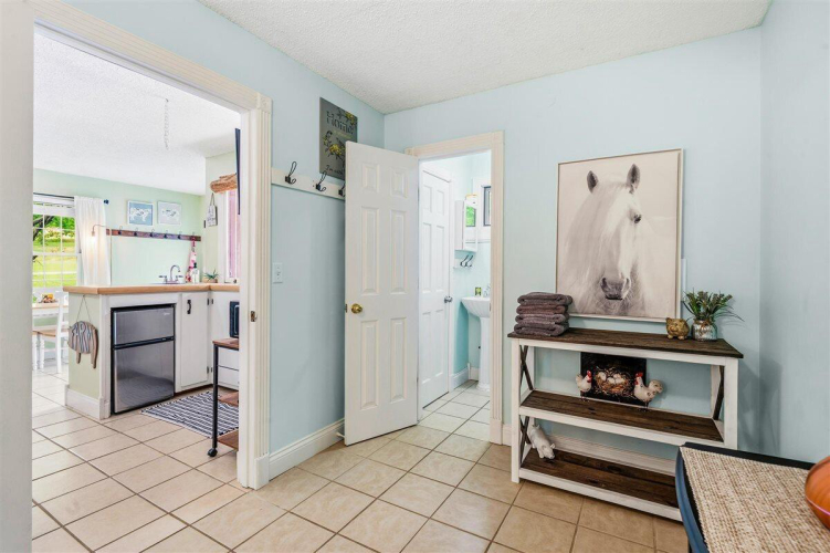 Listing Image 78