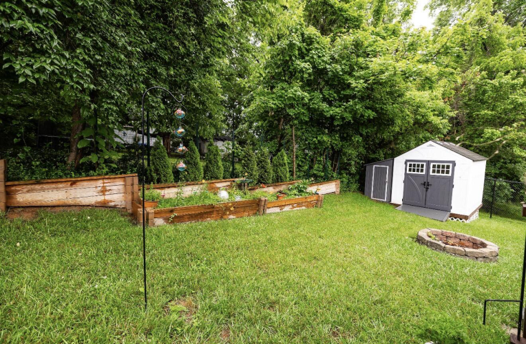 Listing Image 24
