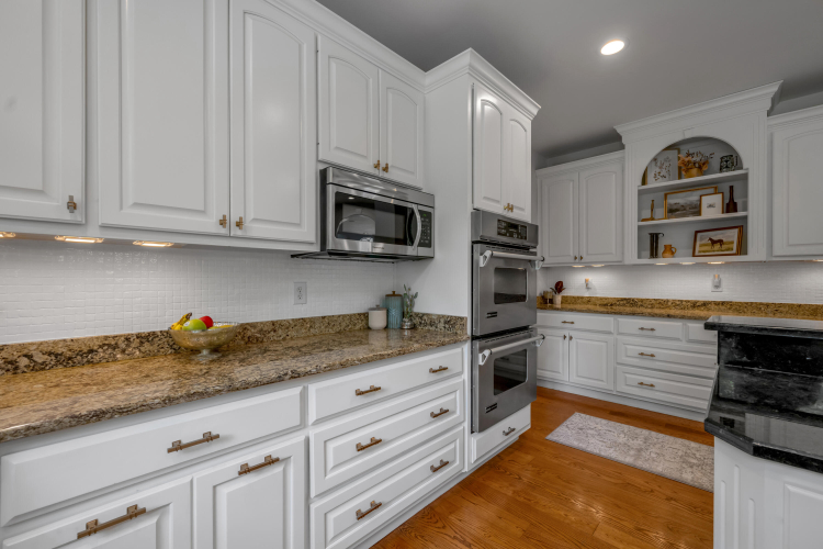Listing Image 18