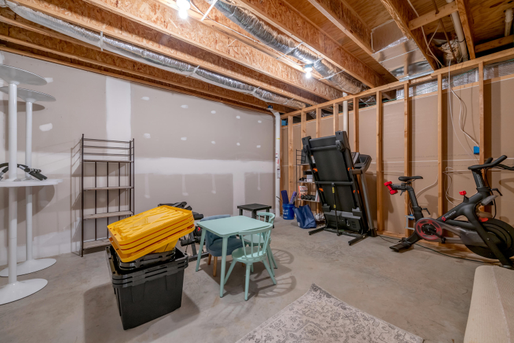 Listing Image 76