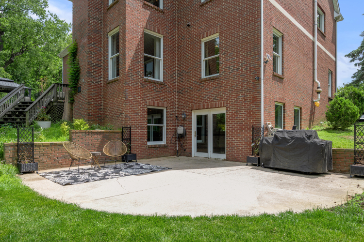 Listing Image 90