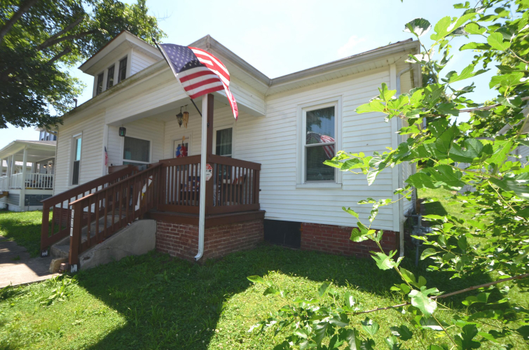 Listing Image 5