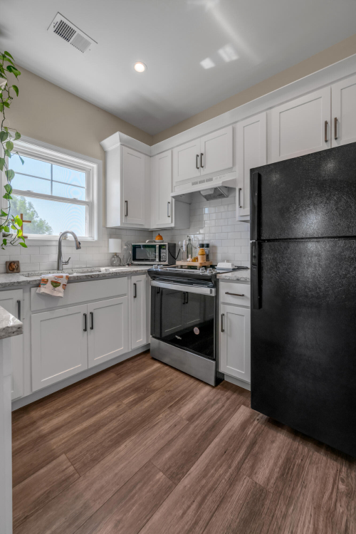 Listing Image 125