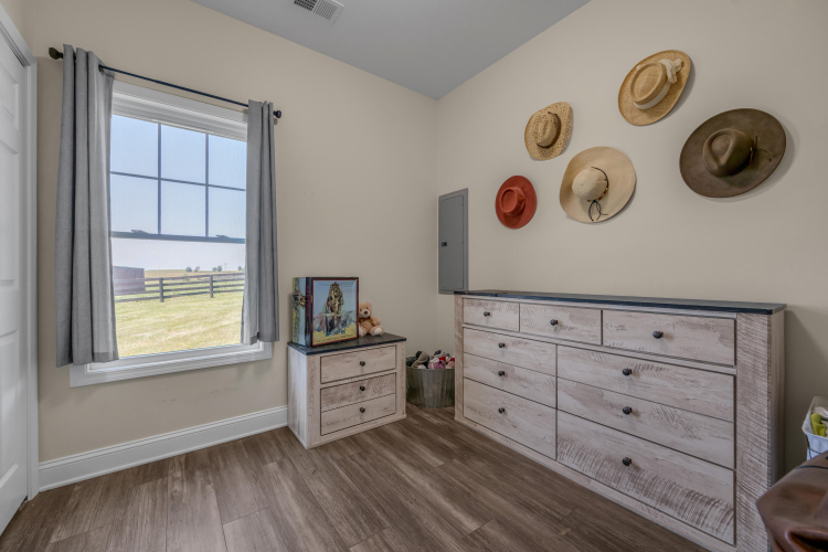 Listing Image 132
