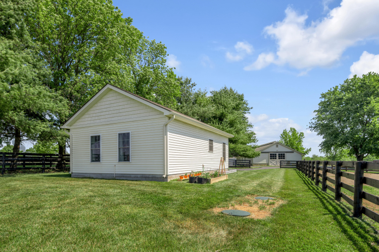 Listing Image 141