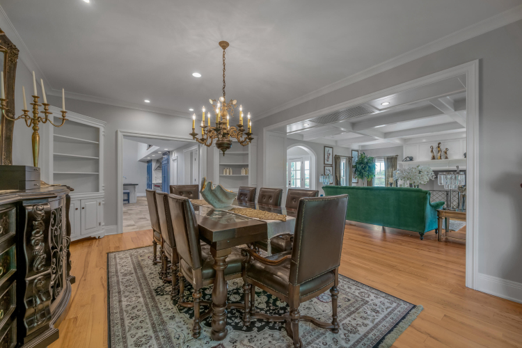 Listing Image 16