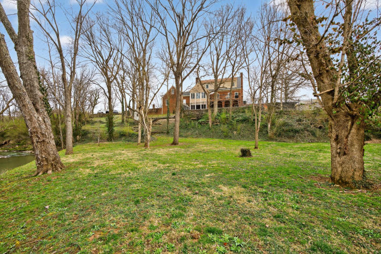 Listing Image 33