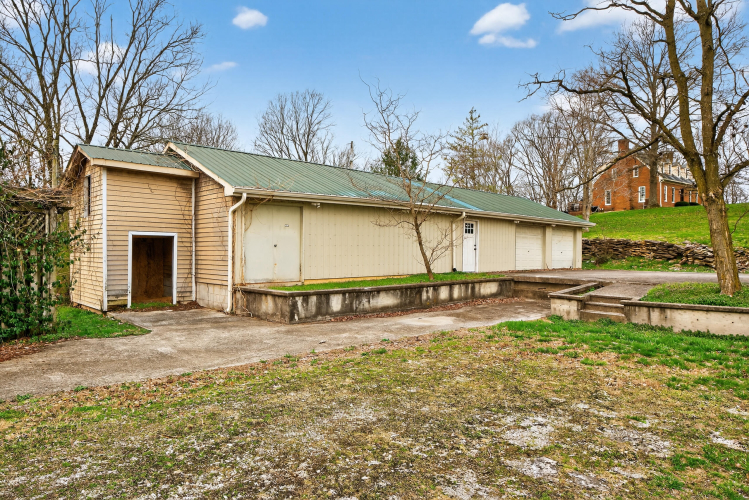 Listing Image 42