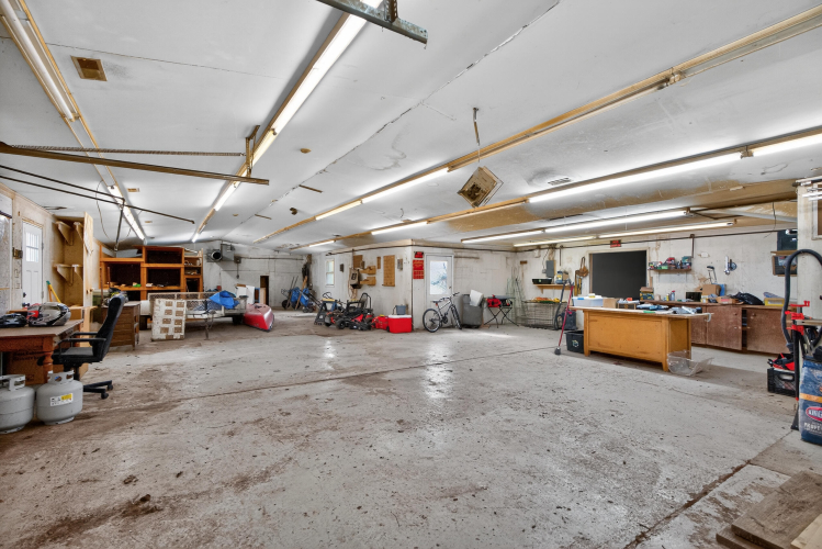 Listing Image 46