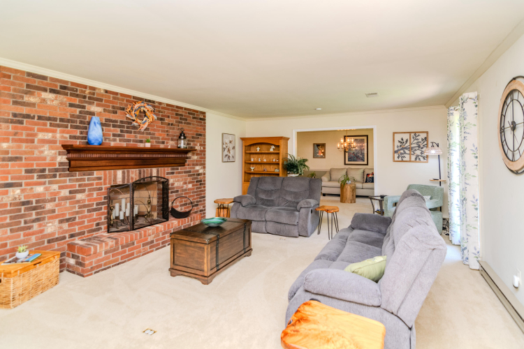 Listing Image 21
