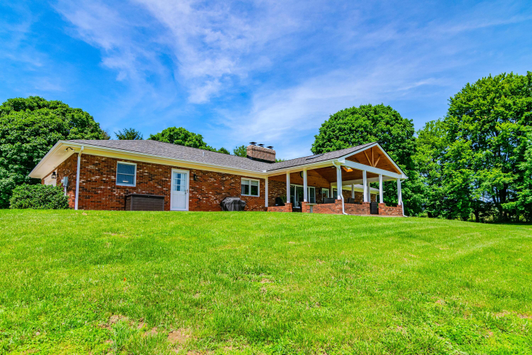 Listing Image 9