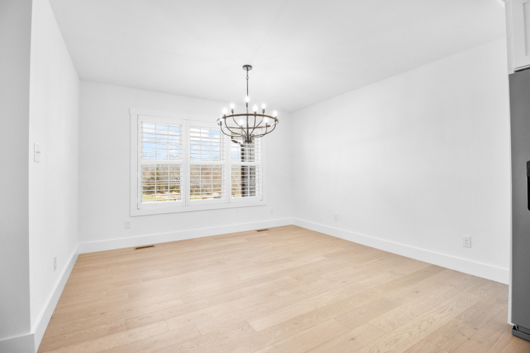 Listing Image 54