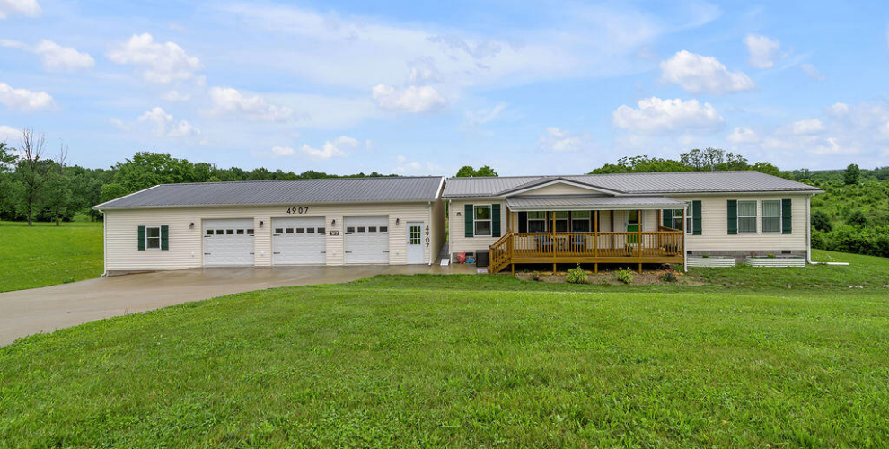 Listing Image 4