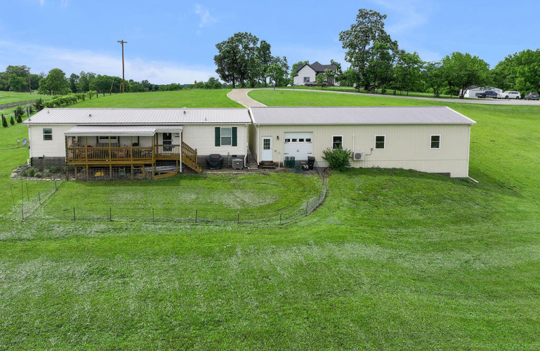 Listing Image 8