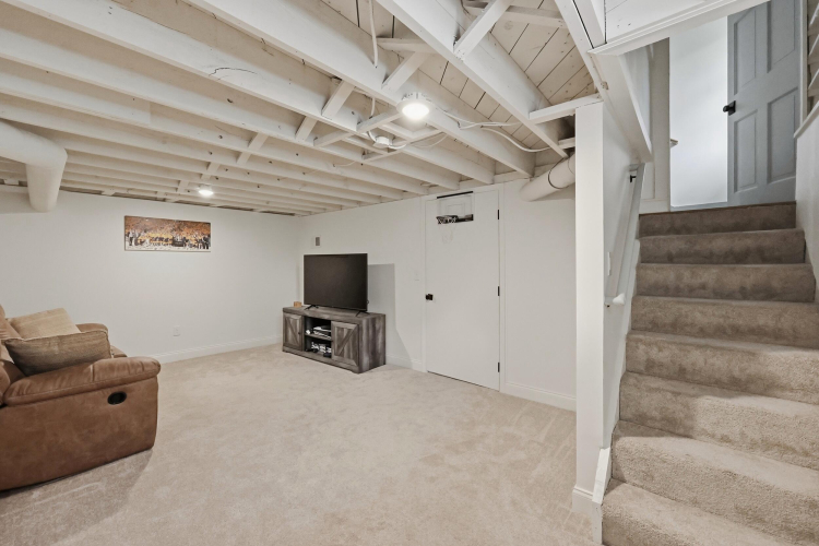 Listing Image 35