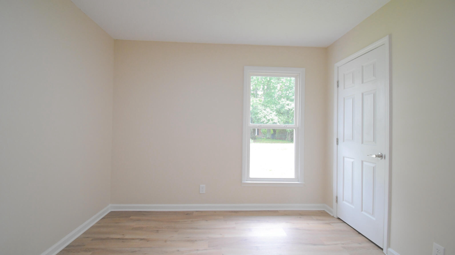 Listing Image 27