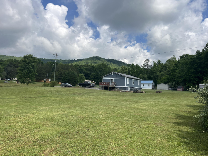 Listing Image 8