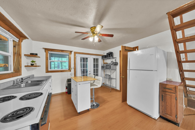 Listing Image 13