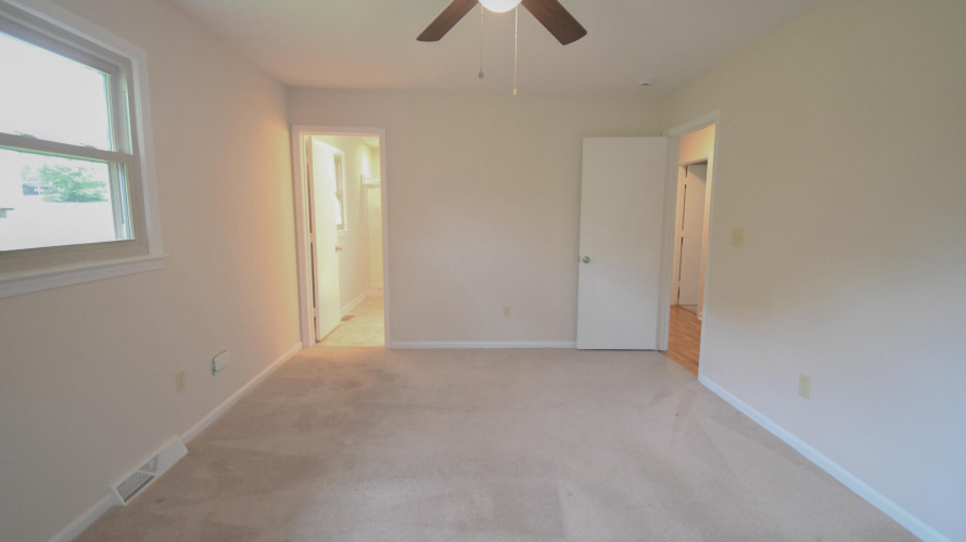 Listing Image 30