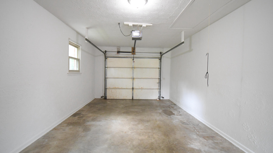 Listing Image 50