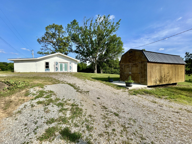 Listing Image 6