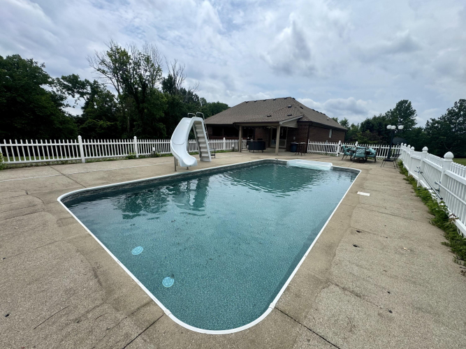 Listing Image 62