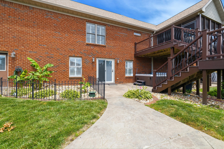 Listing Image 11