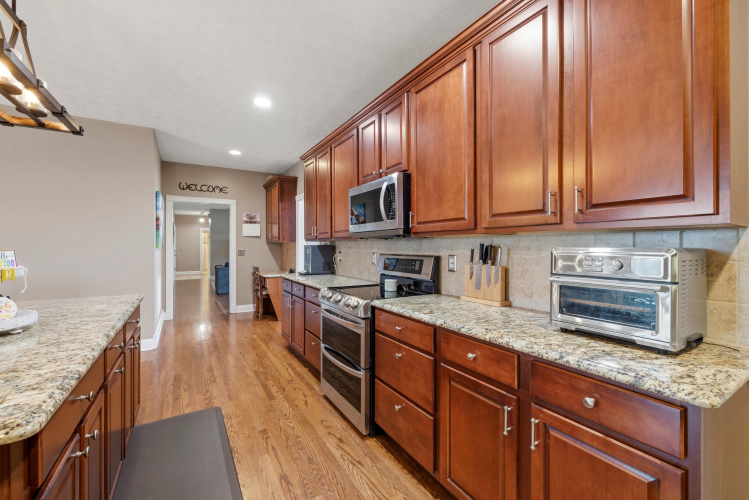 Listing Image 22