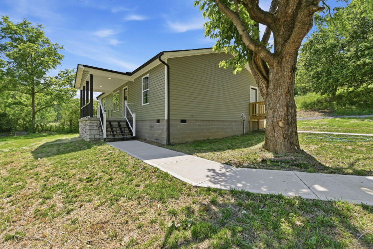 Listing Image 32