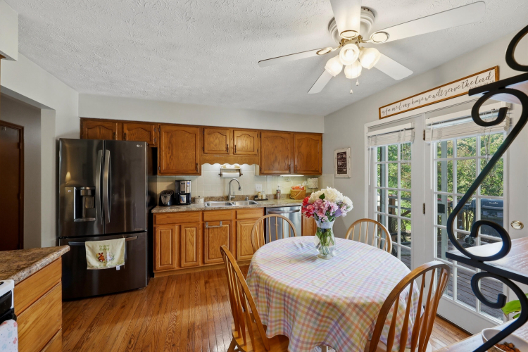 Listing Image 19