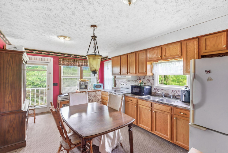 Listing Image 16
