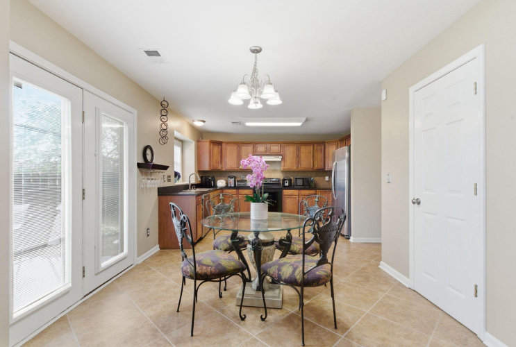 Listing Image 13