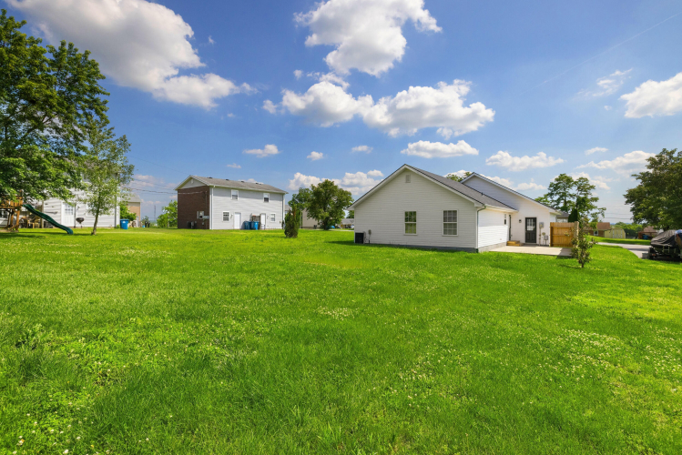 Listing Image 27