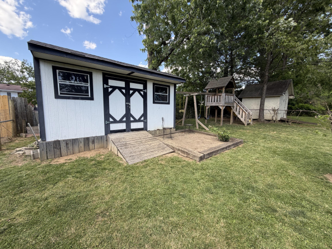 Listing Image 44