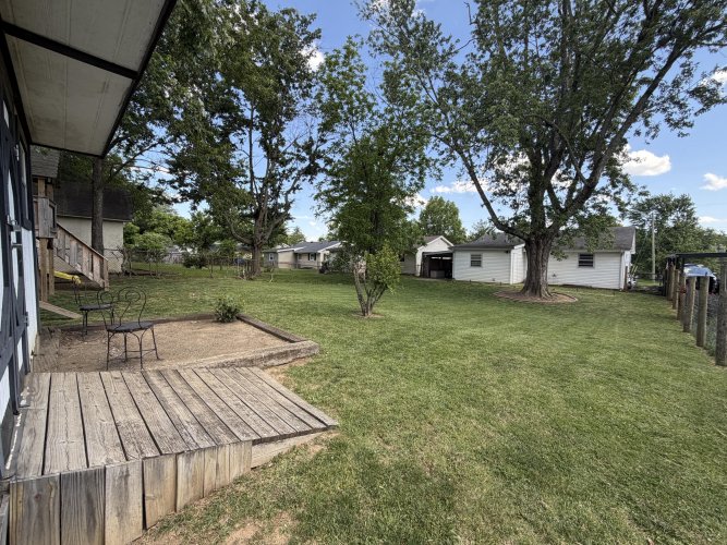Listing Image 6