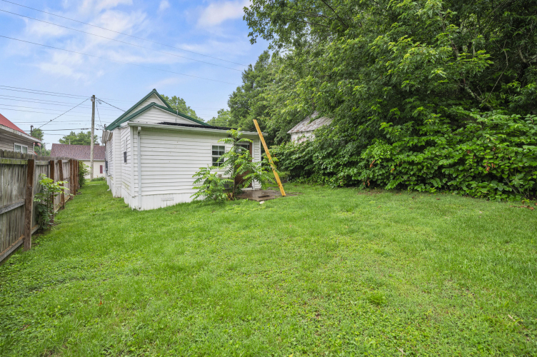 Listing Image 18