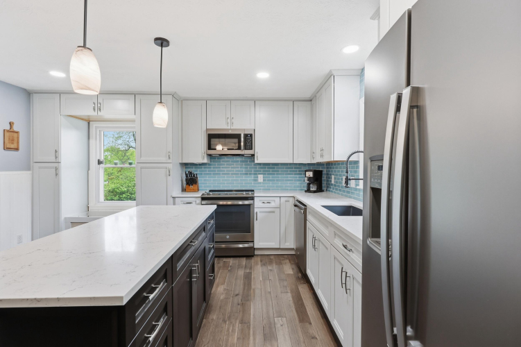 Listing Image 13