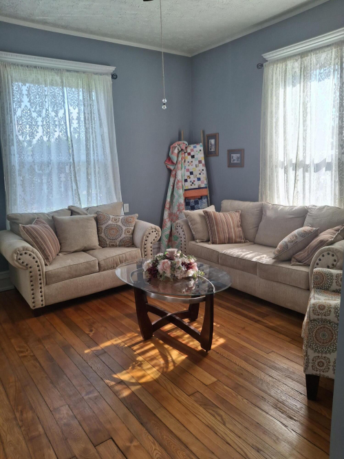 Listing Image 17