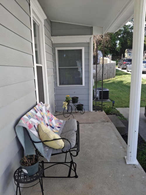 Listing Image 3