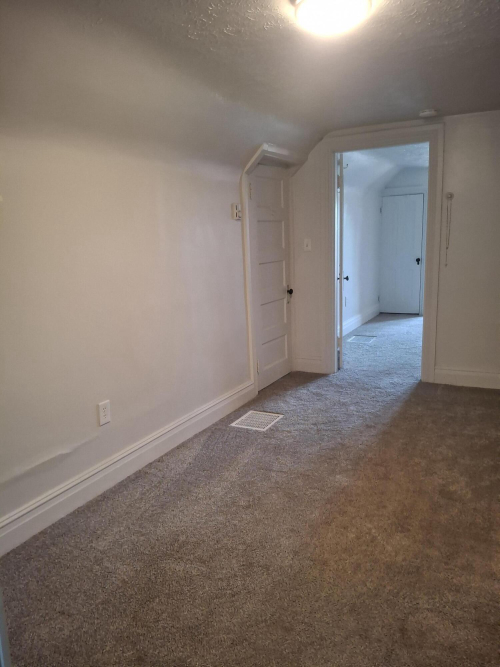 Listing Image 38