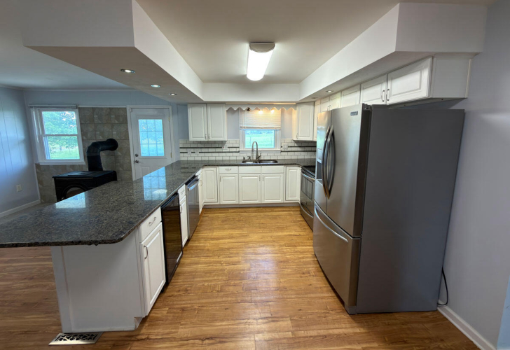 Listing Image 15