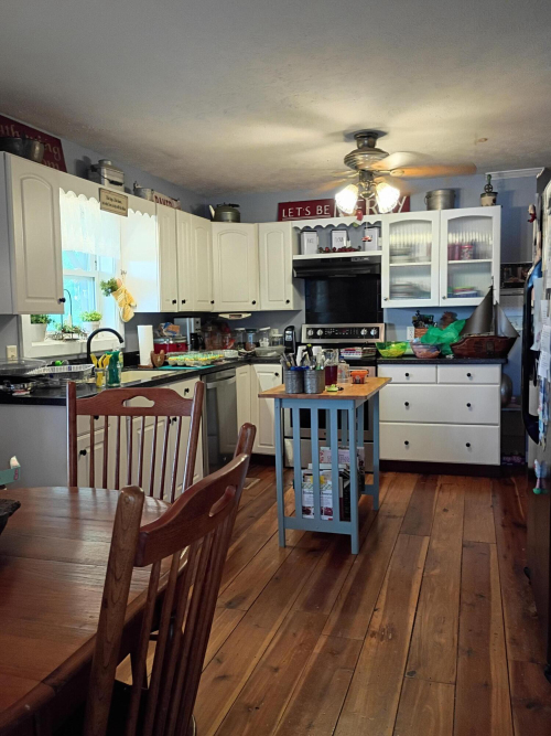 Listing Image 18